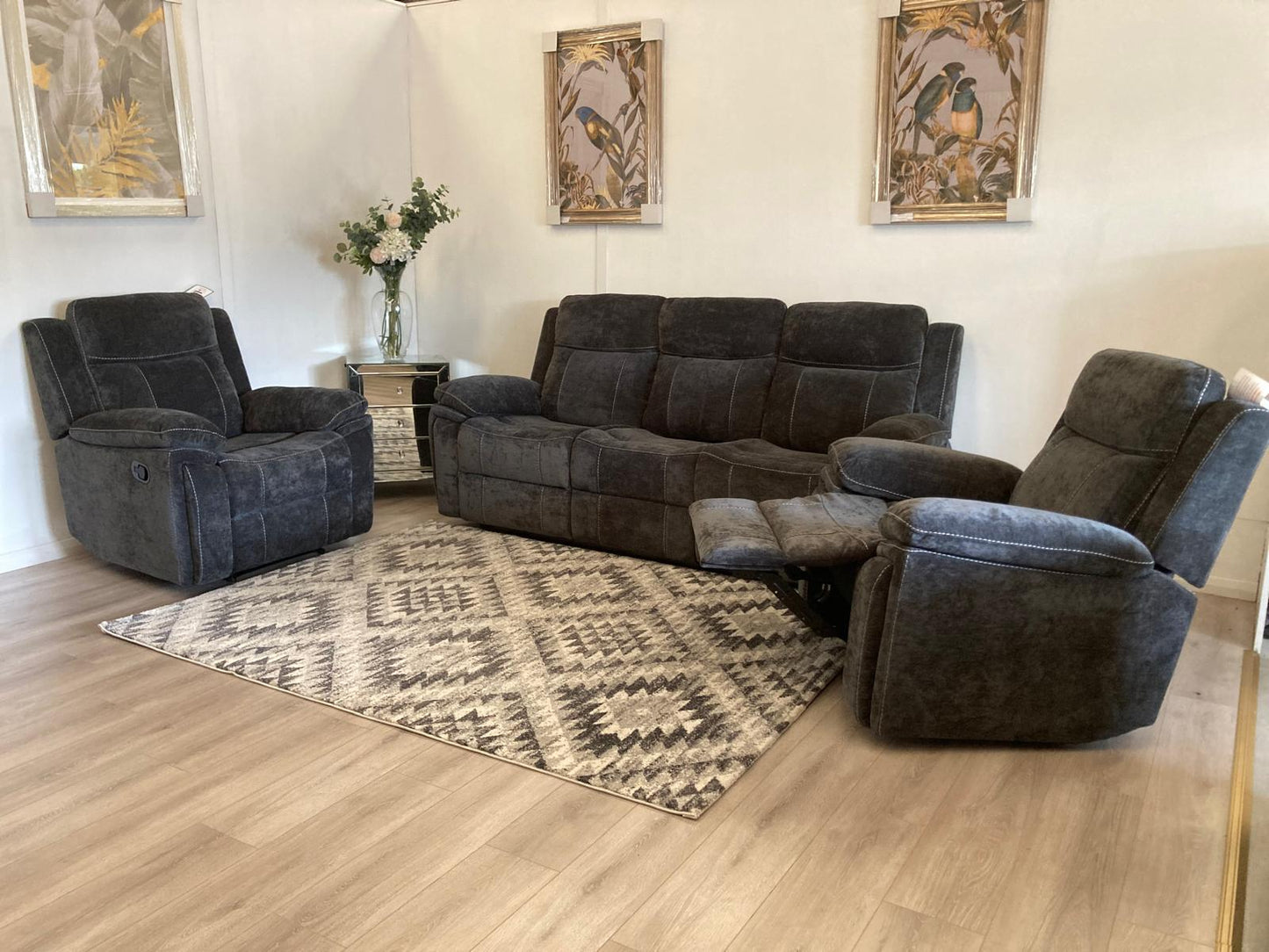 Lucy 3+1+1 Reclining Suite with Drop Down Table