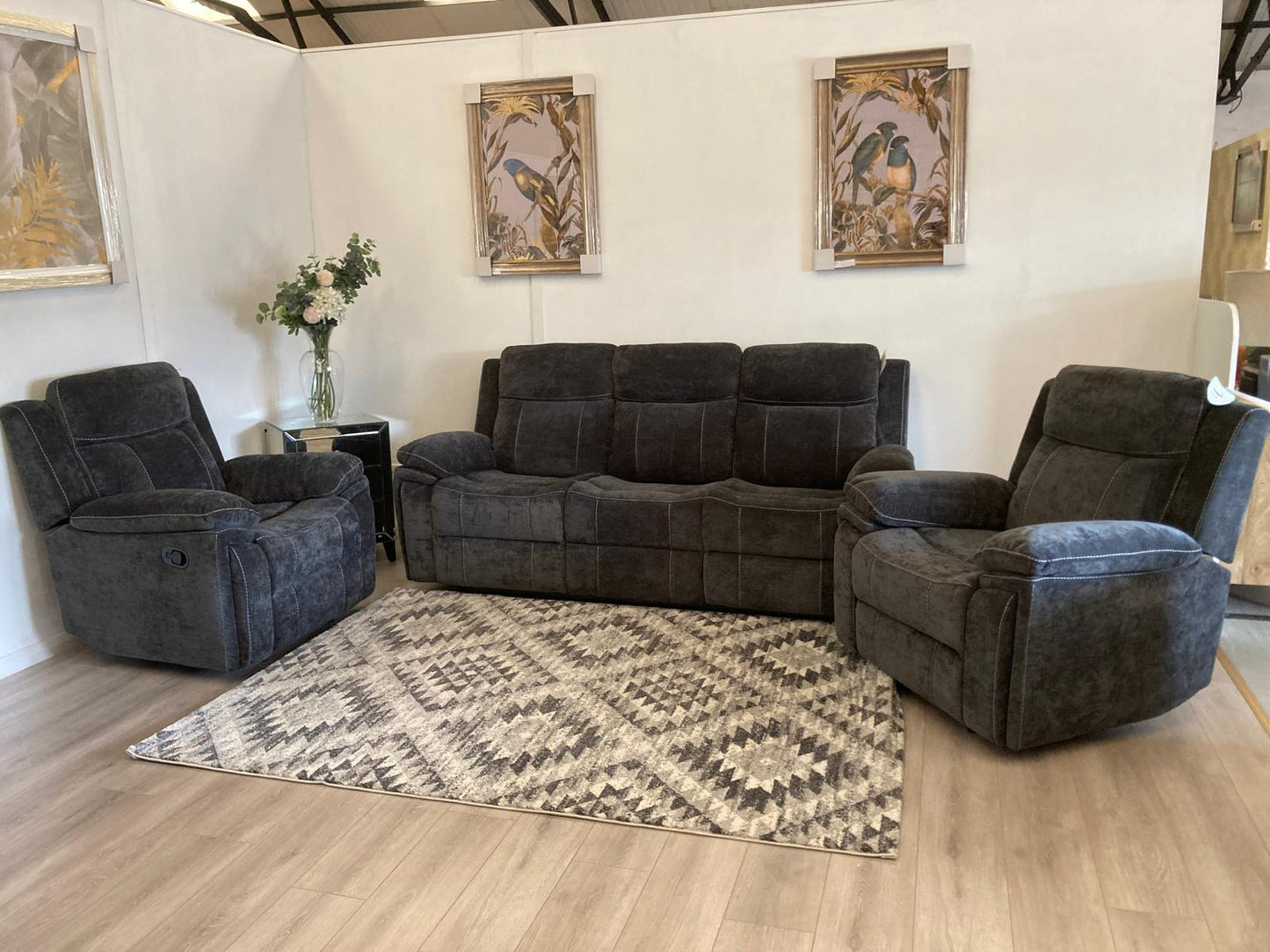 Lucy 3+1+1 Reclining Suite with Drop Down Table