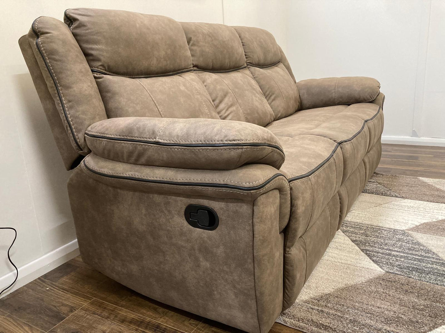 Lucan 3RR+1R+1R Manual Reclining Suite - Brown