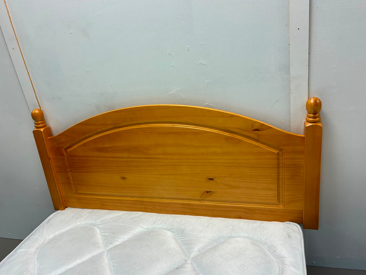 4'0 Virginia Divan Headboard
